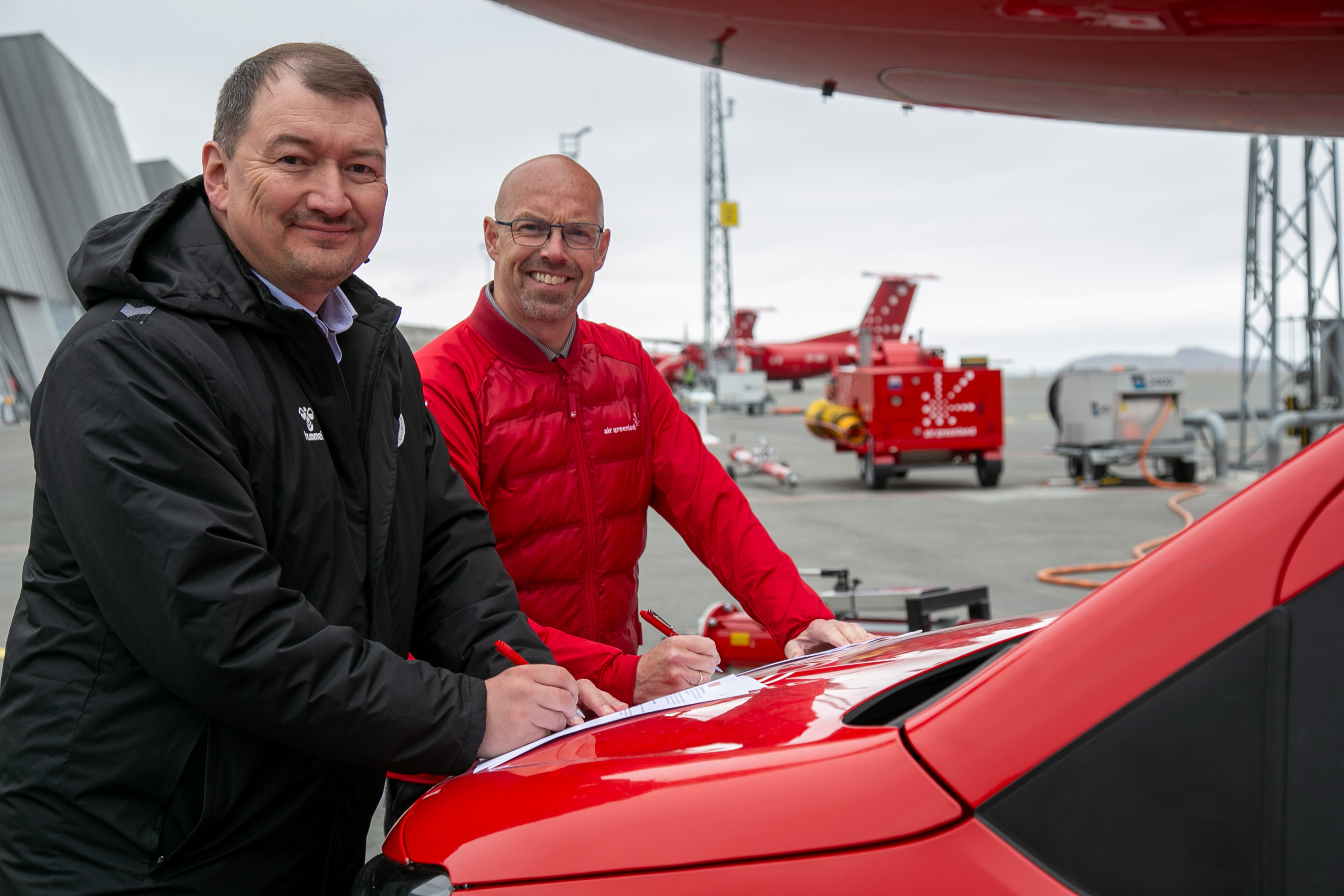 Air Greenlandimi pisortaaneq Jacob Nitter Sørensen Kalaallit Arsaattartut Kattuffiallu siulittasua Kenneth Kleist isumaqatigiissut atsioraat.