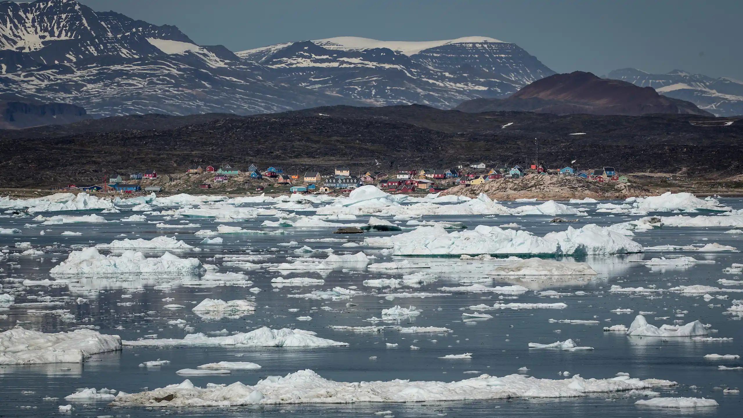 Saqqaq In The Disko Bay In Greenland (1)