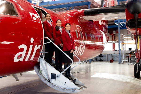 Cabin Crew Dash 8 (1)