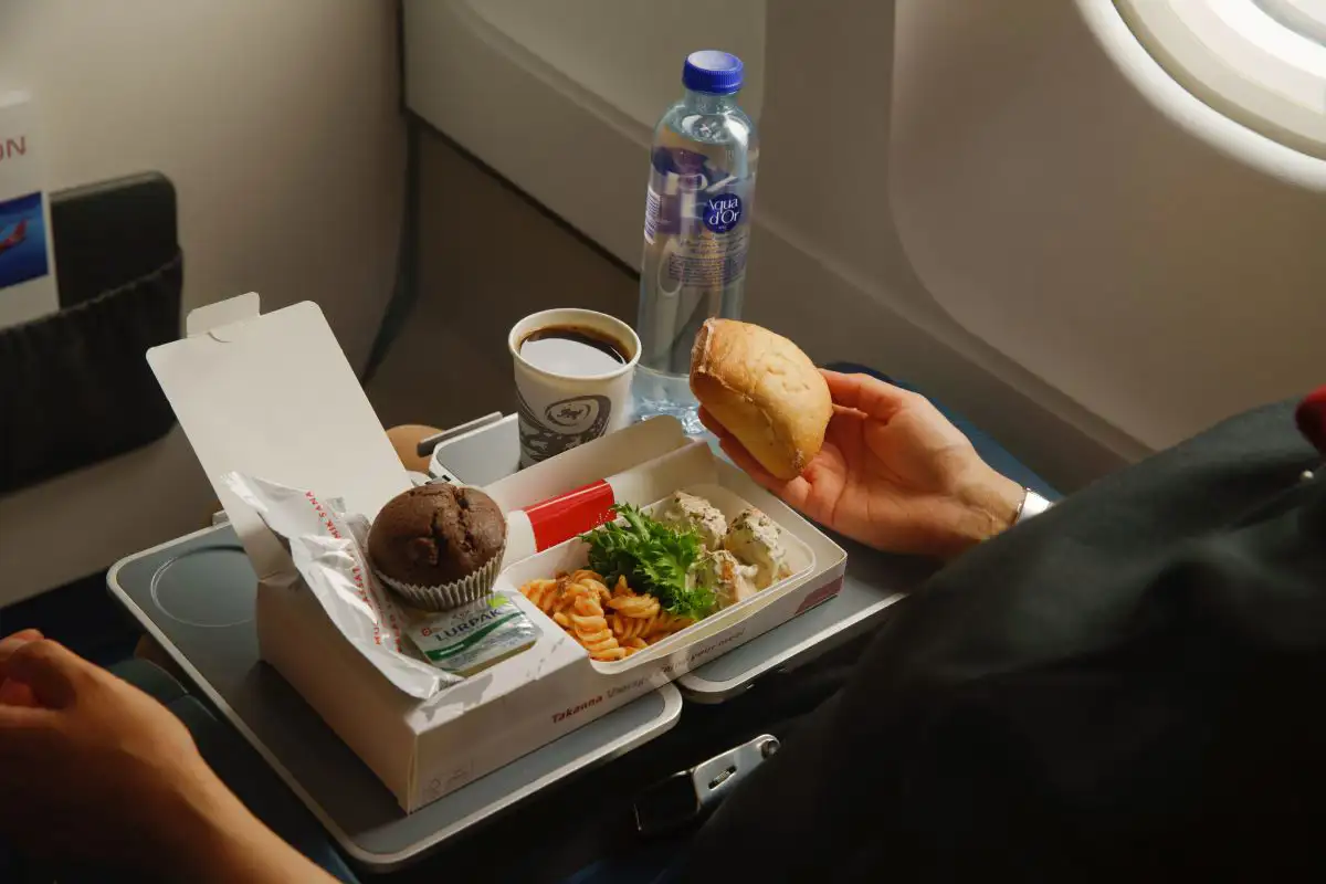 Inflight Meal Summer 2021 02 1200 800