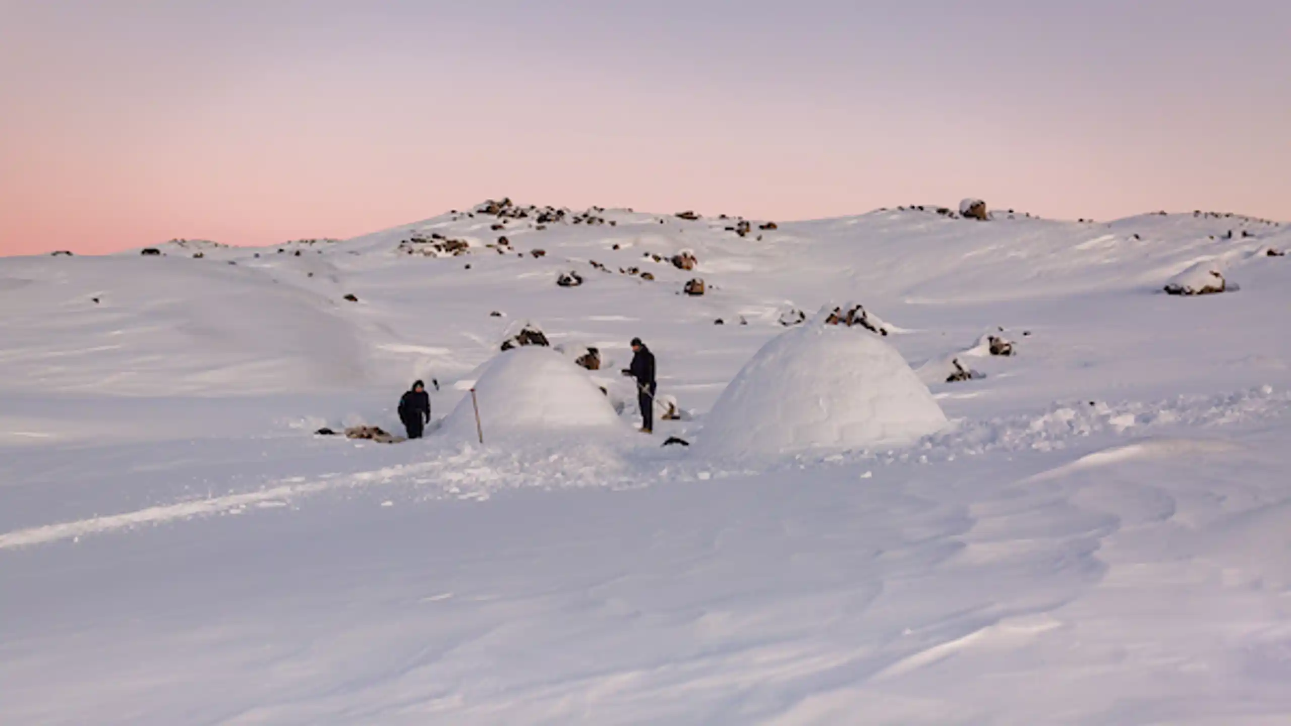 Shipping Snow At Ilulissat Igloo Lodge. Photo Filip Gielda, Visit Greenland
